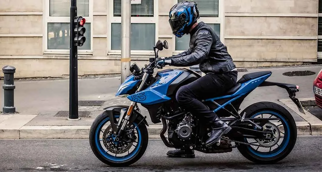 GSX-8S