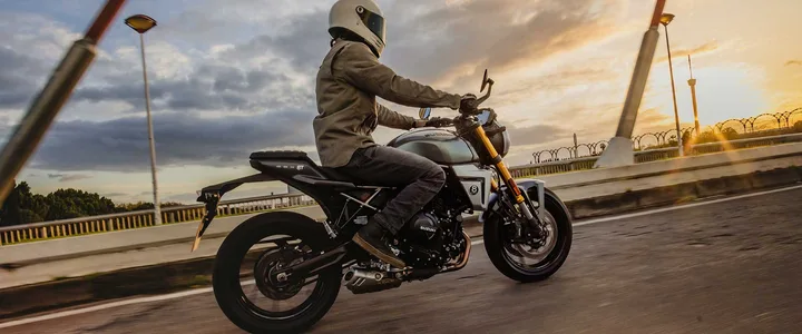GSX-8T